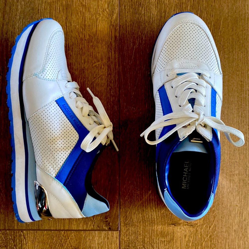 Purchased in 2019 & only worn 2x before going into lock down, never worn again~